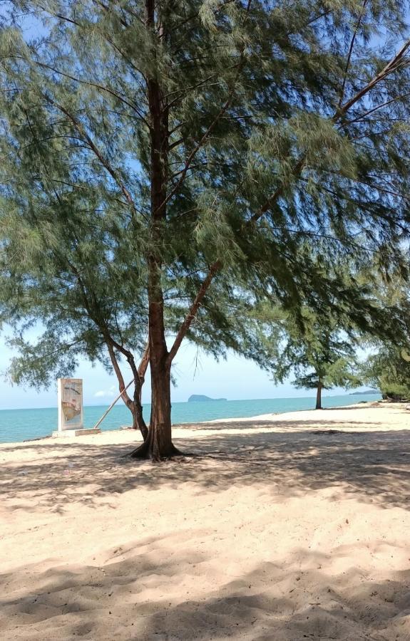 Rayyan Homestay Cherang Ruku Buitenkant foto